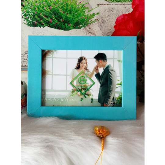 khung hình mẫu 071 xanh trơn